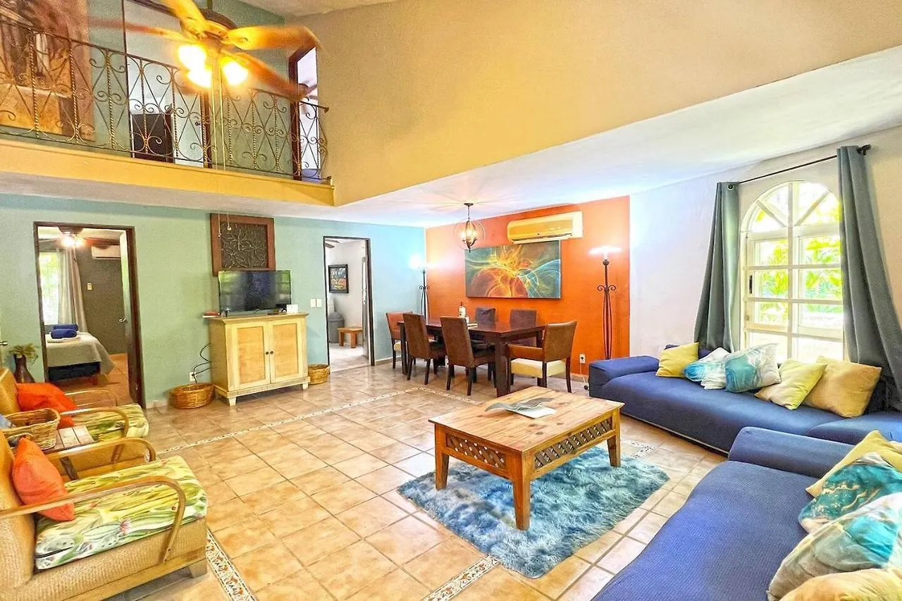 Serene Villa 2 Puerto Morelos Holiday home